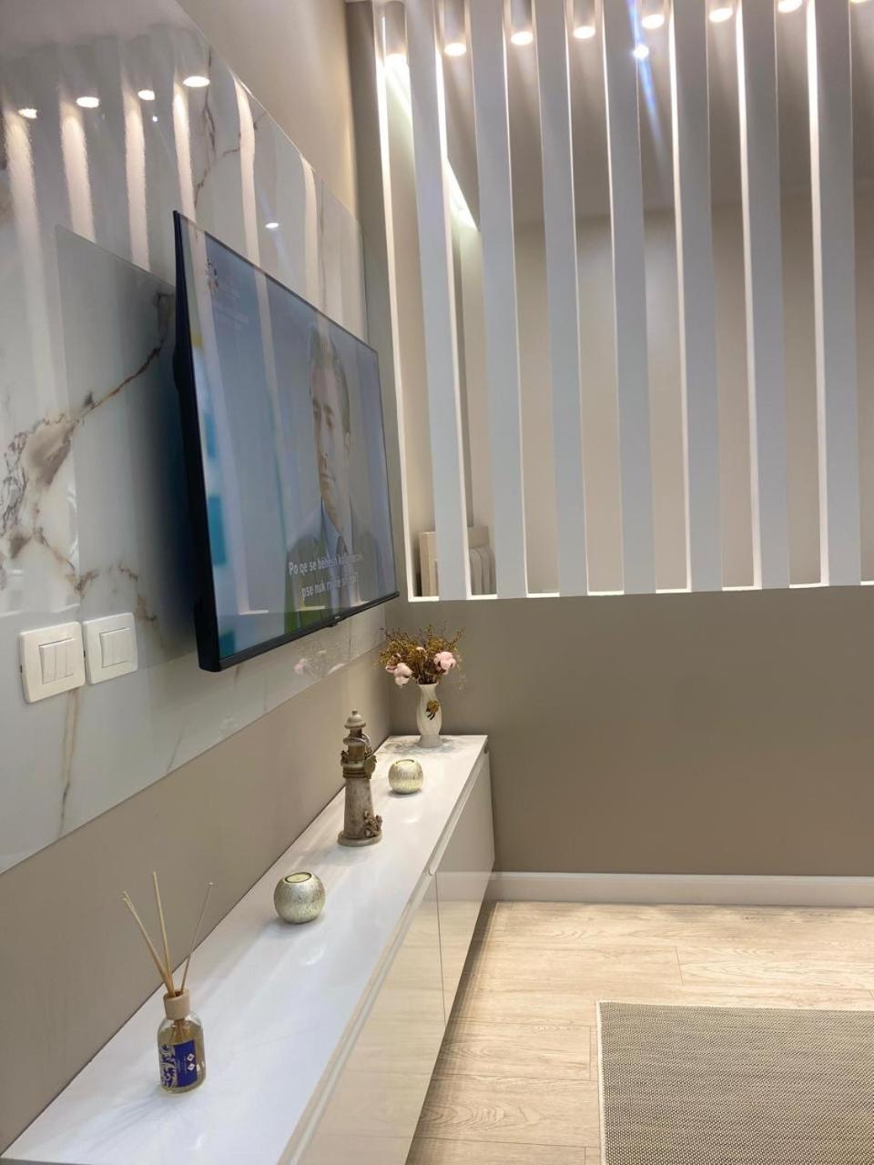 New Valona Apartment City Center Vlorë Esterno foto