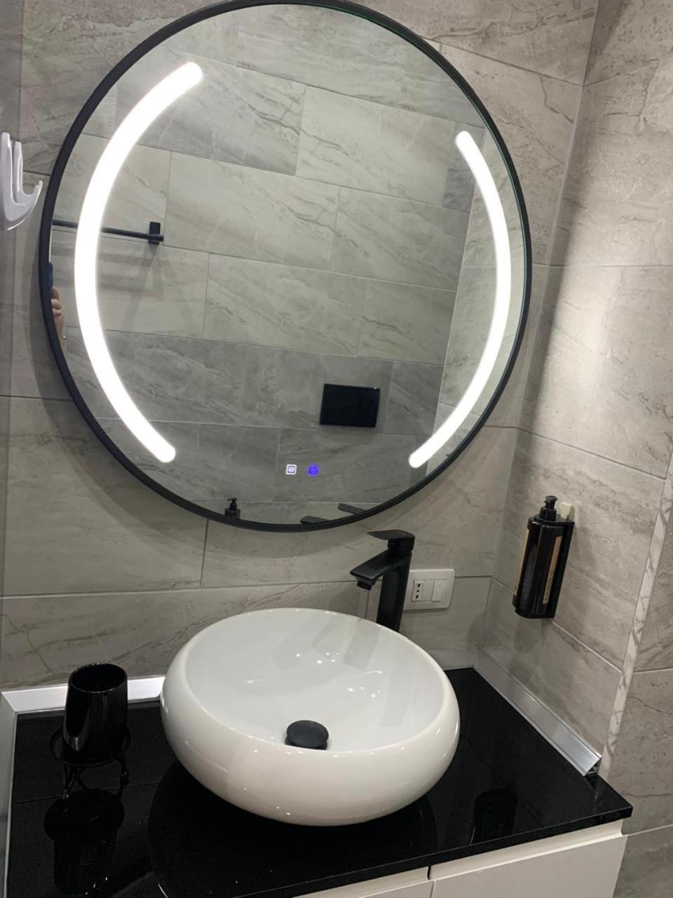New Valona Apartment City Center Vlorë Esterno foto